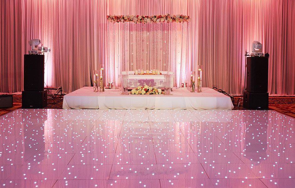 White Starlit Dance Floor & 28*28 ft supply for Montpellier